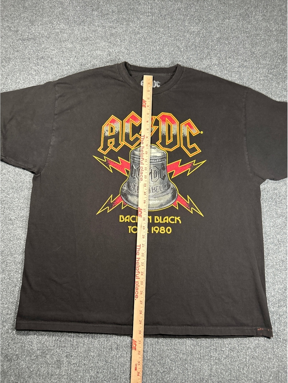 AC/DC Back In Black Tour 1980 Graphic T-Shirt 4XL - Picture 3 of 5